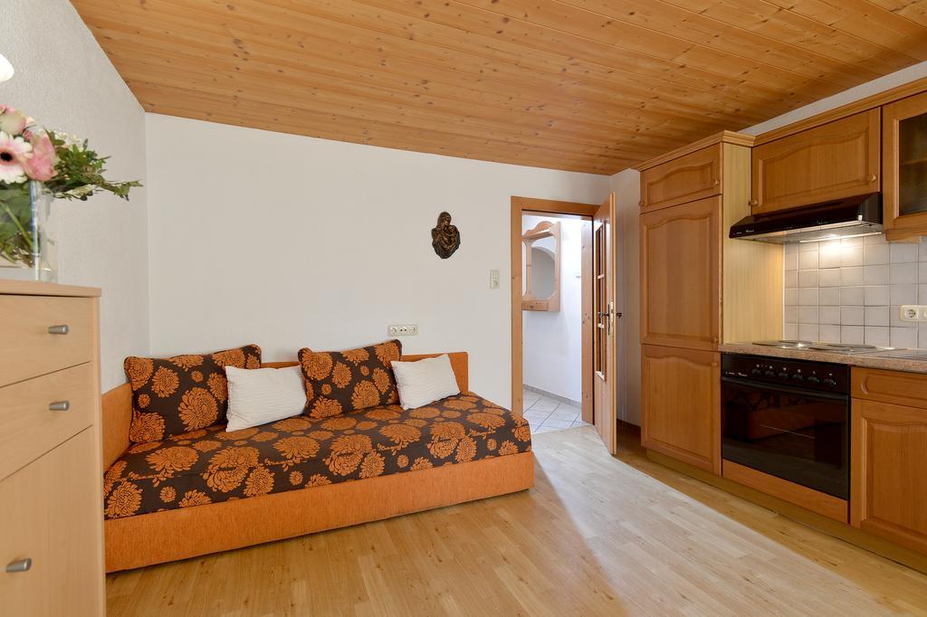 Apartamento Haus Sonnenschein Hart im Zillertal Habitación foto