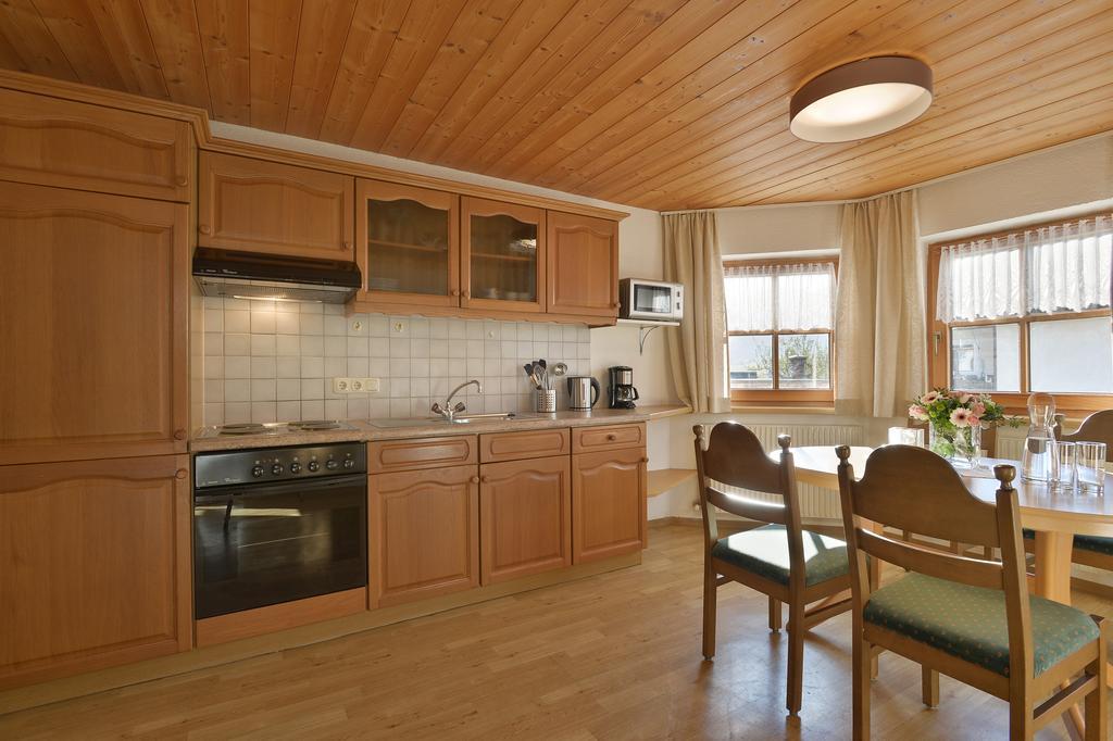 Apartamento Haus Sonnenschein Hart im Zillertal Habitación foto