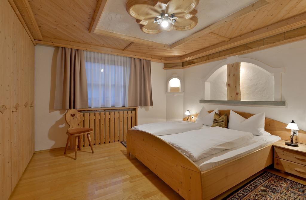 Apartamento Haus Sonnenschein Hart im Zillertal Habitación foto