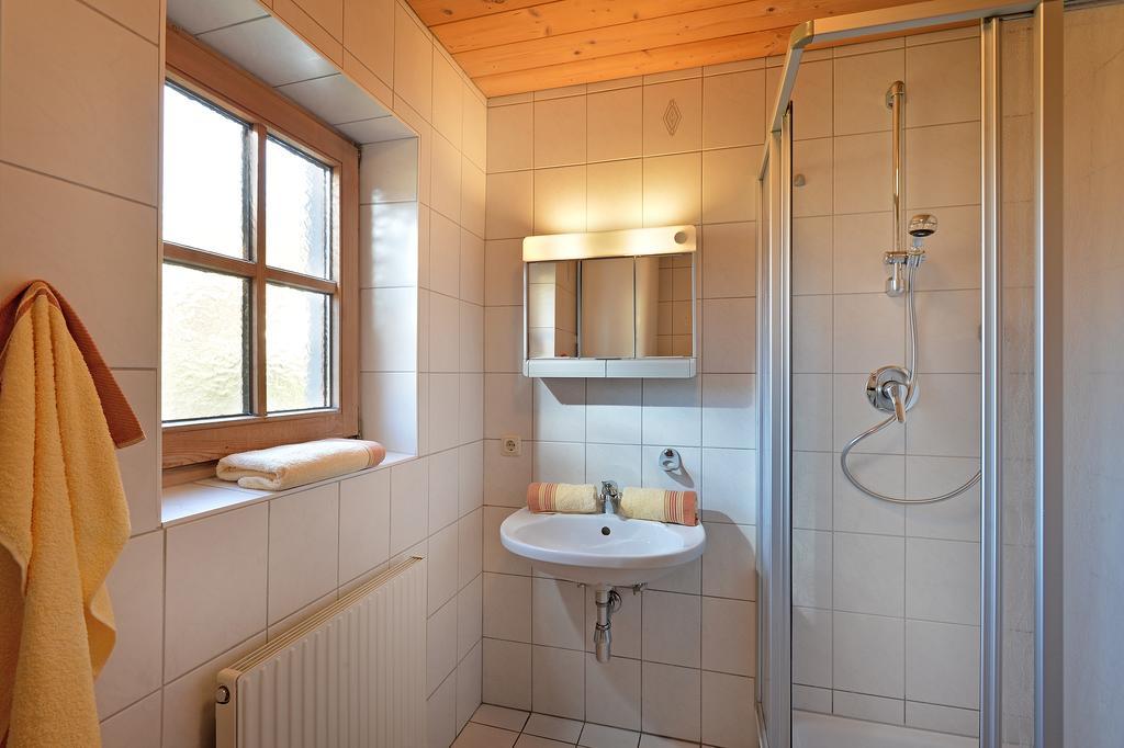 Apartamento Haus Sonnenschein Hart im Zillertal Habitación foto