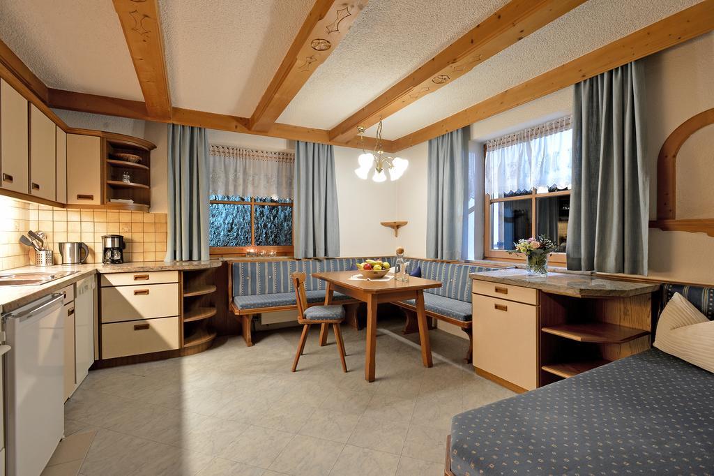 Apartamento Haus Sonnenschein Hart im Zillertal Habitación foto